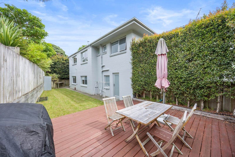 1/3 Bellcroft Place, Belmont, Auckland - Carousel 2
