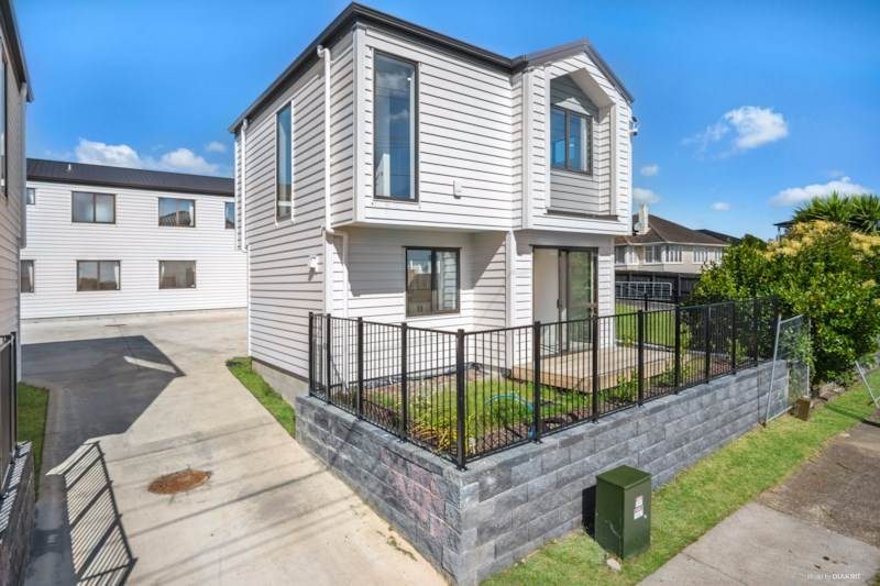 2/107 Porchester Road, Papakura, Papakura, Auckland - Carousel 1