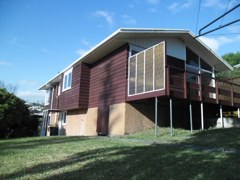 Property Valuation for 54 Bentley Avenue, Glenfield, Auckland Trade