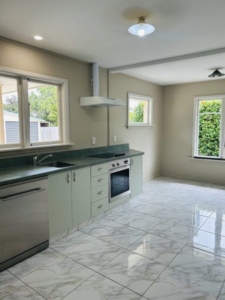 17 Pembroke Street, Avondale, Christchurch - Carousel 2