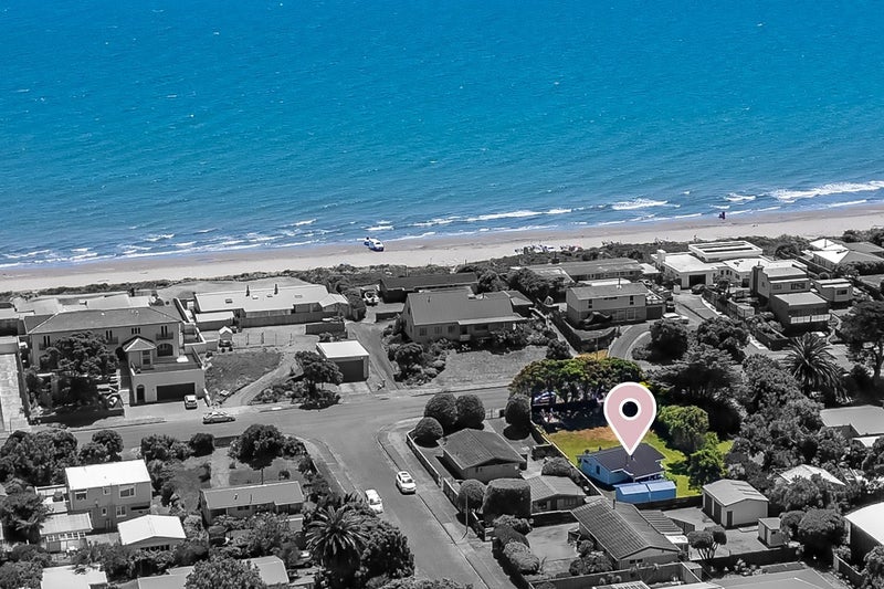 116 Tutere Street, Waikanae Beach, Waikanae - Carousel 2