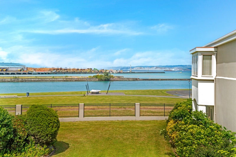 7/100 Customhouse Street, Gisborne, Gisborne - Carousel 1