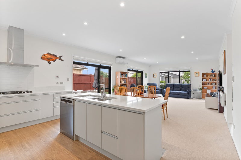 17 Ara Kakara Avenue, Huapai, Kumeū - Carousel 2