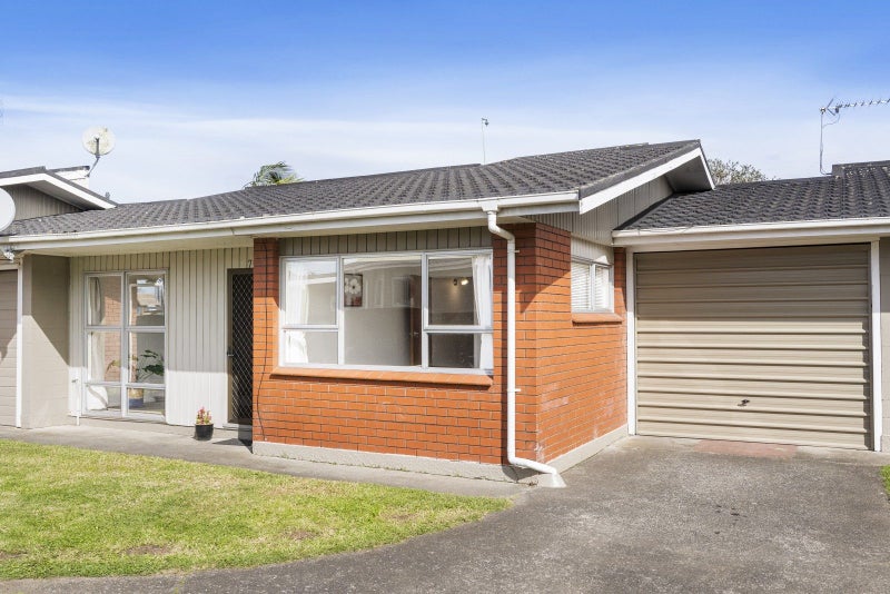 2/7 Mckenzie Road, Mangere Bridge, Auckland - Carousel 2