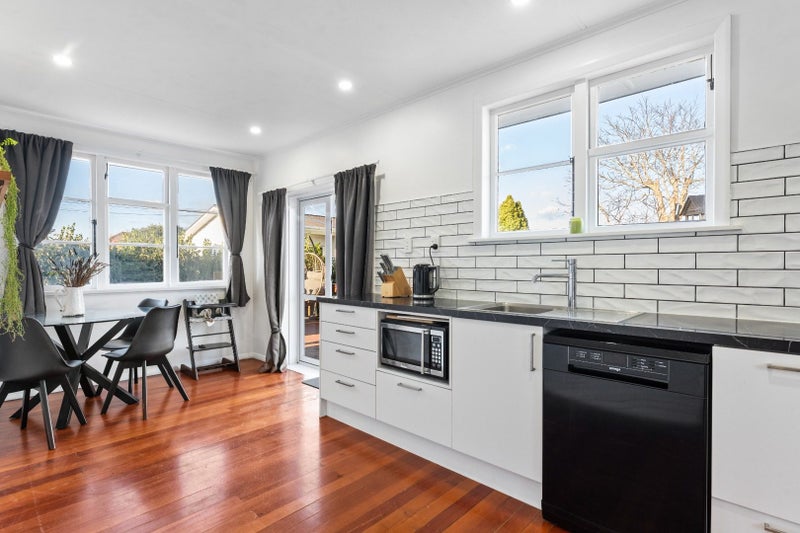 21 Hadfield Crescent, College Estate, Whanganui - Carousel 2