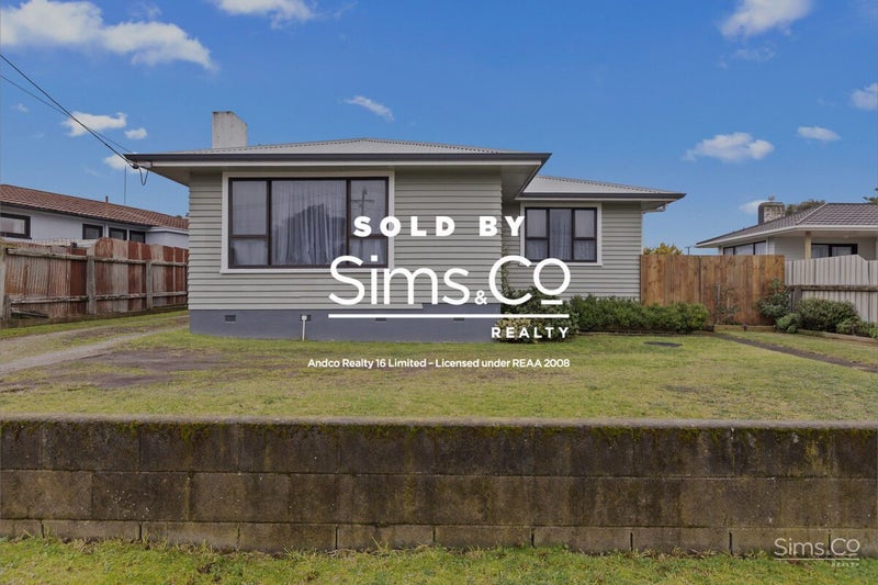 8 Omori Place, Castlecliff, Whanganui - Carousel 1