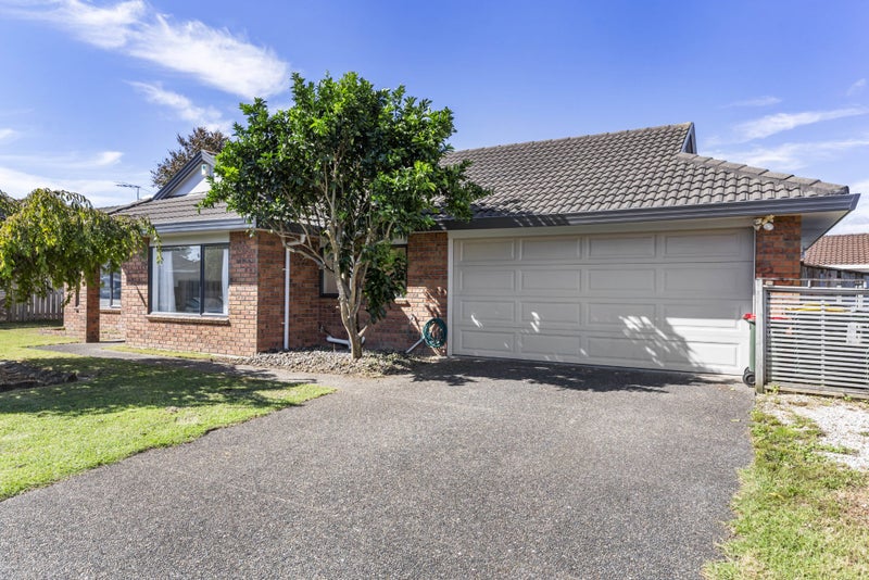 25F Youngs Road, Papakura, Papakura - Carousel 1