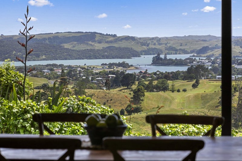 199 Te Hutewai Road, Raglan, Raglan - Carousel 1