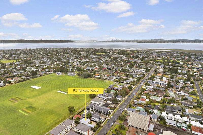 91 Taikata Road, Te Atatu Peninsula, Auckland - Carousel 13