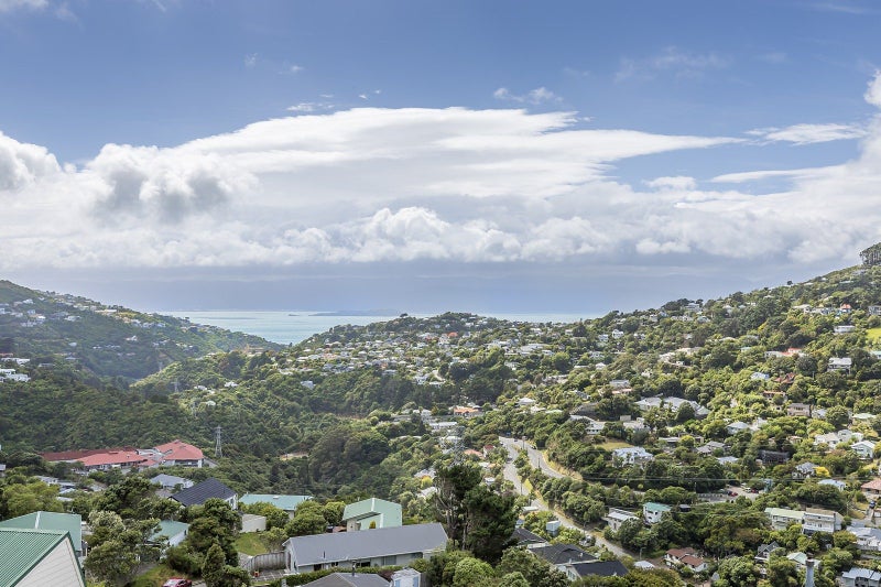 9 Admiralty Street, Crofton Downs, Wellington - Carousel 2