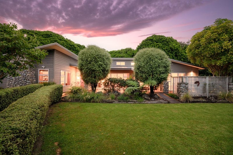 54 Kohekohe Road, Waikanae - Carousel 1