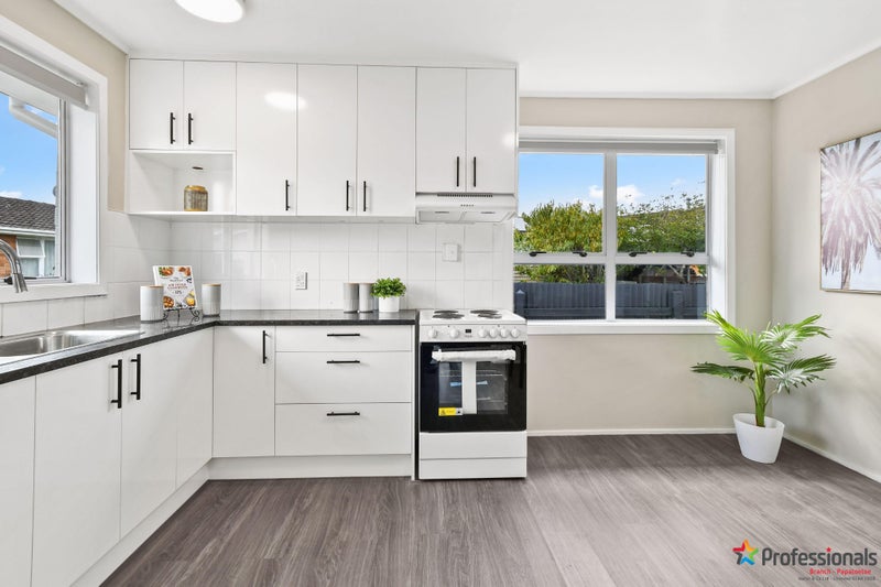 34 Convair Crescent, Mangere, Auckland - Carousel 9