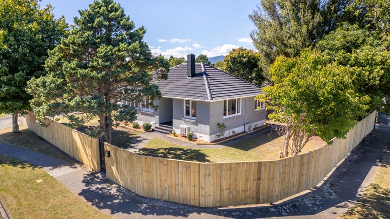1/14 Holdsworth Avenue, Trentham, Upper Hutt - Carousel 1