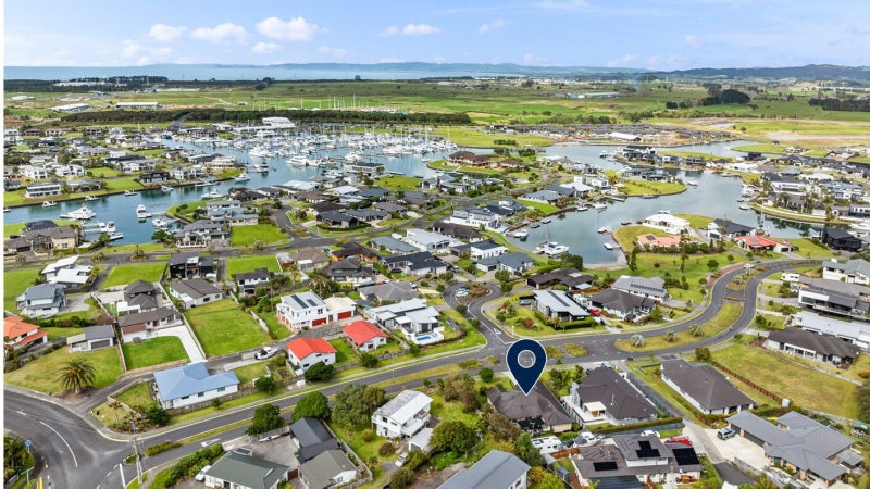 6 Stace Hopper Drive, One Tree Point - Carousel 25