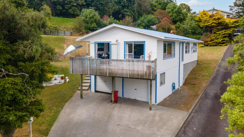 7 Spruce Grove, Ranui, Porirua - Carousel 2