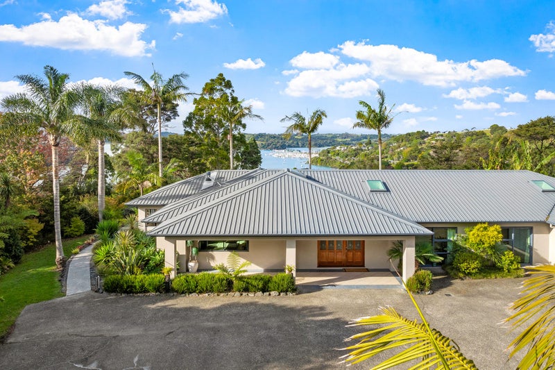 5 Glance Street, Sandspit - Carousel 2