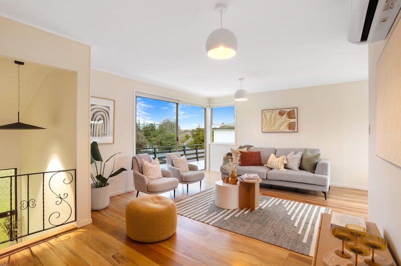 4 Halcombe Place, Green Bay, Waitakere City, Auckland - Carousel 2
