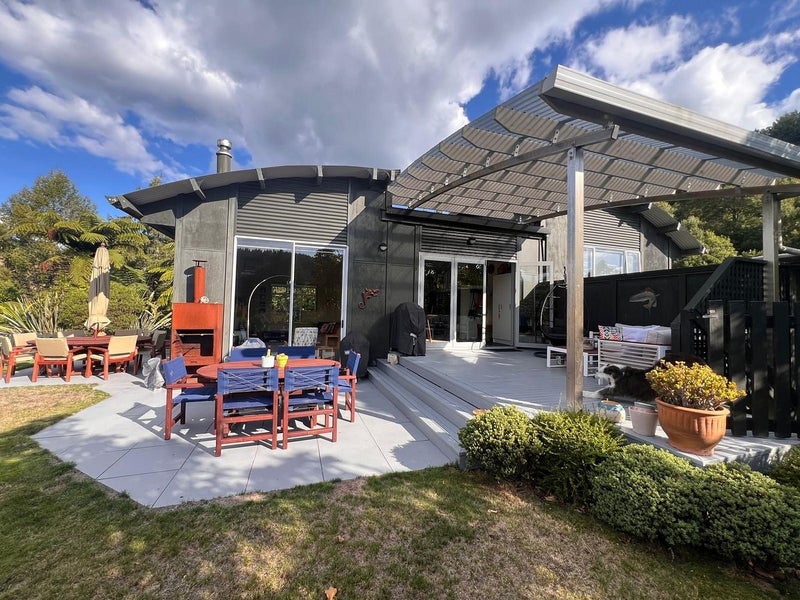 100A Okareka Loop Road, Lake Okareka, Rotorua - Carousel 1