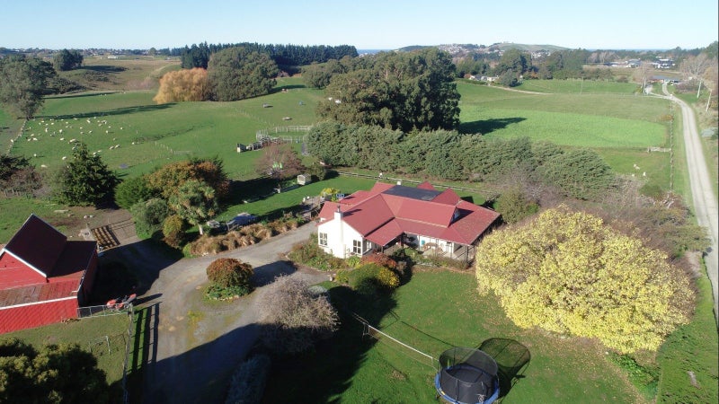 2 Essex Street, Weston, Oamaru - Carousel 2