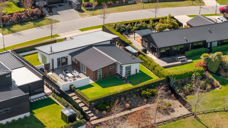 36 Minaret Ridge, Wanaka - Carousel 1
