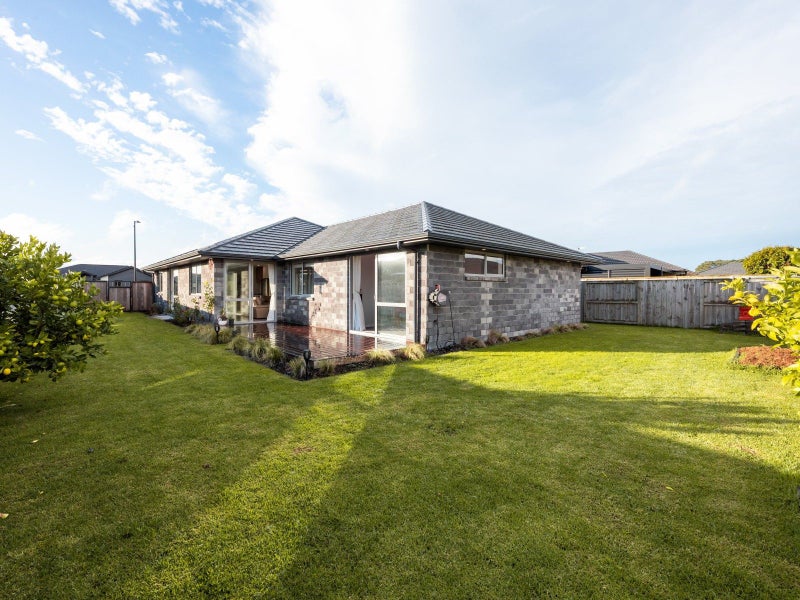 9 Kowaro Street, Rototuna North, Hamilton - Carousel 3