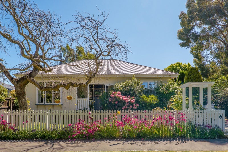 6 Clinton Street, Darfield, Darfield - Carousel 21