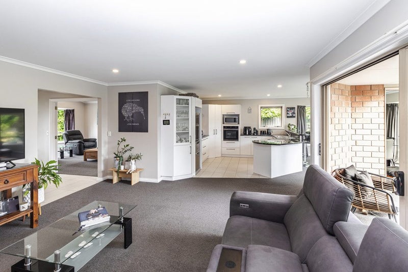 22 Michelangelo Drive, Rolleston, Rolleston - Carousel 2