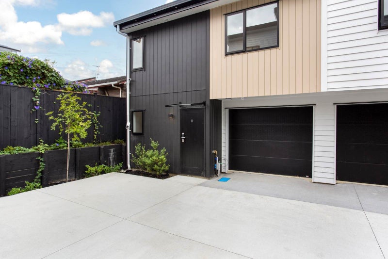 11/13 Arawa Street, New Lynn, Auckland - Carousel 1