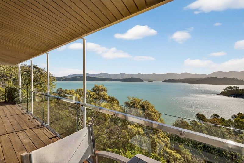 348 Marine Drive, Charteris Bay, Governors Bay - Carousel 2
