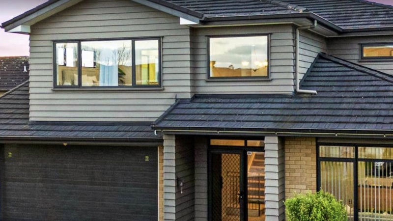 23 Darion Drive, Flat Bush, Auckland - Carousel 1