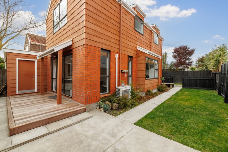 4/166 Shaw Avenue, New Brighton, Christchurch - Carousel 1