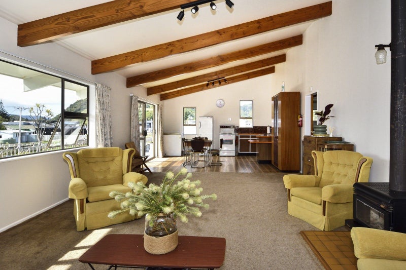 77 Fortescue Street, Māhia - Carousel 2