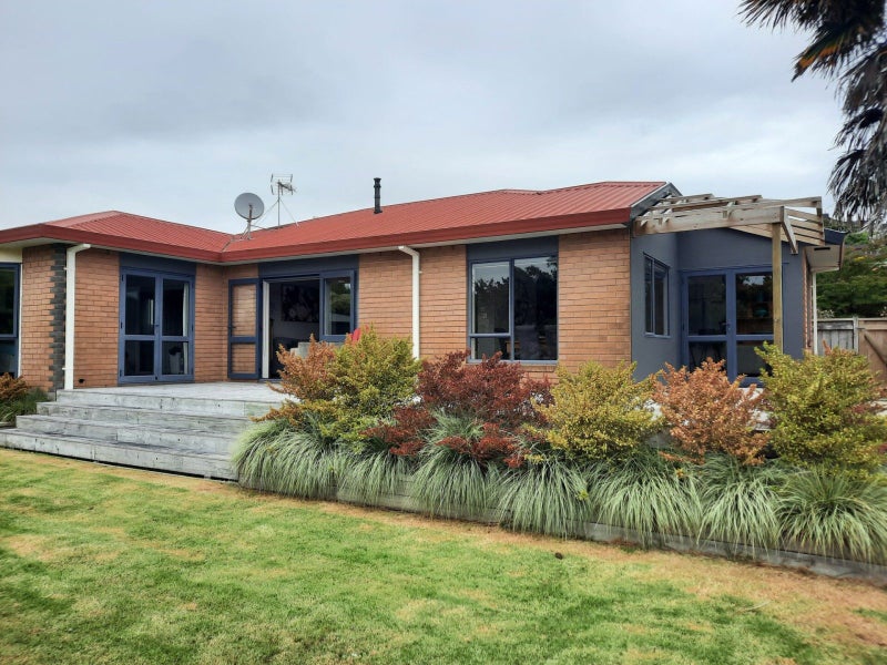 19 Ashmore Drive, Frankleigh Park, New Plymouth - Carousel 2