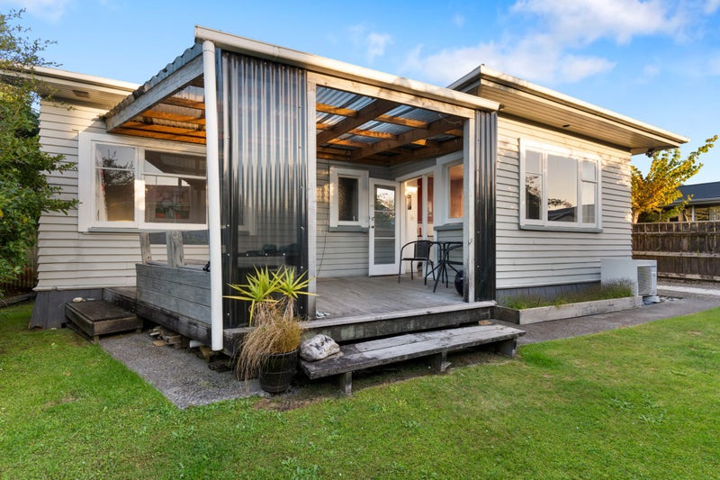55 Sale Street, Hokitika - Carousel 1