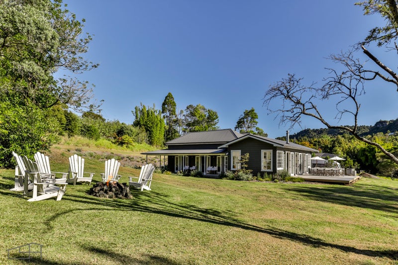 813 West Coast Road, Oratia, Auckland - Carousel 2