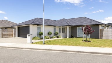 2 Molesworth Street, Carterton,, Carterton - Carousel 1