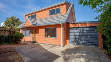 5B Topaz Drive, Papamoa Beach, Papamoa - Carousel 1