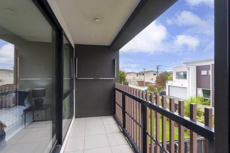 2/26 Packe Street, Edgeware, Christchurch - Carousel 2