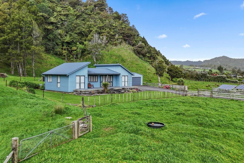 139 Te Mahoe Road, Mōkau - Carousel 1