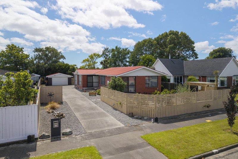 131 Warren Crescent, Hillmorton, Christchurch - Carousel 1