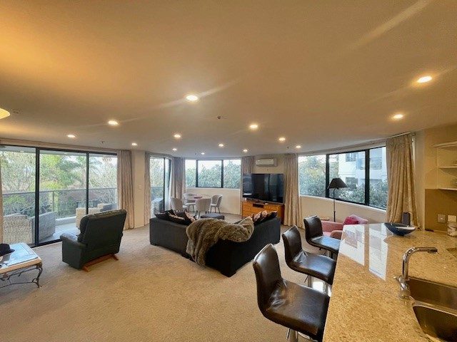 2D/175 Hurstmere Road, Takapuna, Auckland - Carousel 14