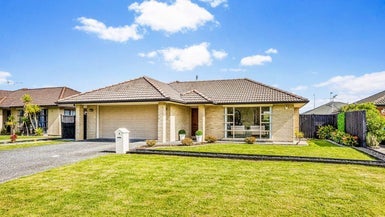 9 Srah Place, East Tamaki, Auckland - Carousel 1