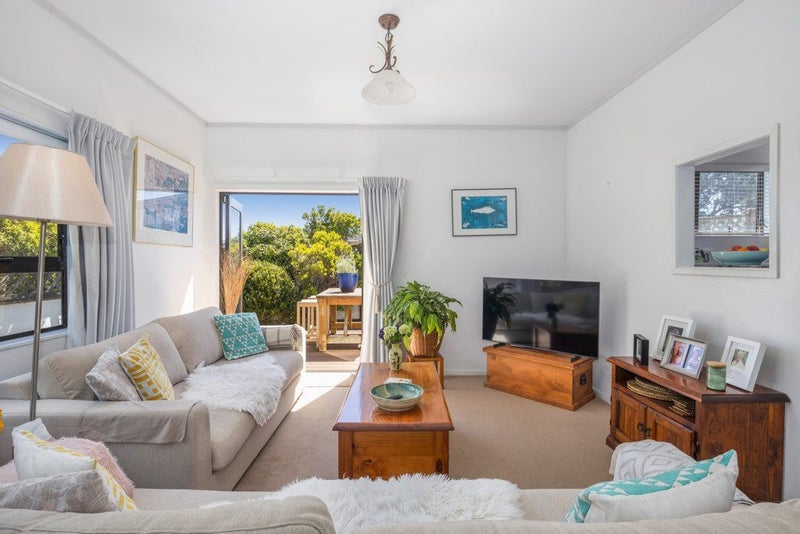 22B Rangitane Street, Maupuia, Wellington - Carousel 2