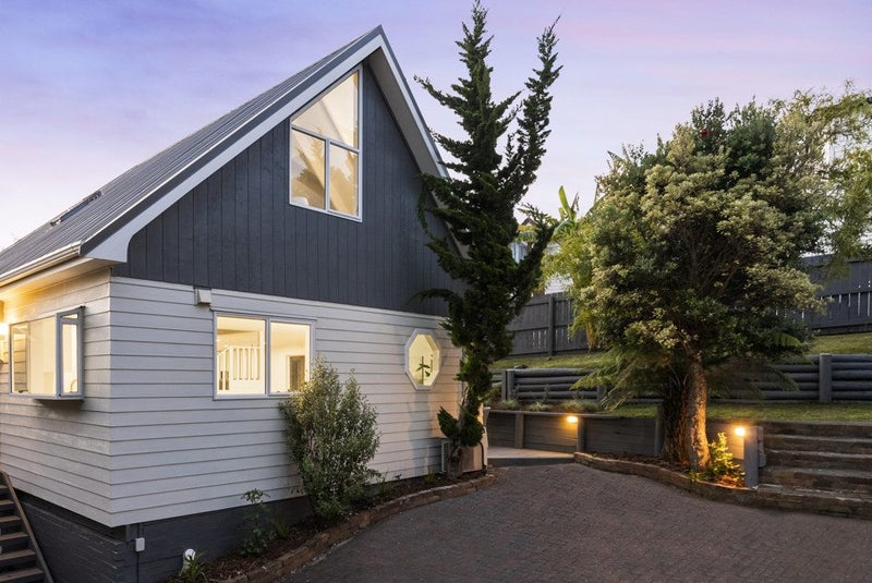 2/56 Lavery Place, Sunnynook, Auckland - Carousel 1