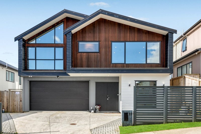 31 Meadowridge Drive, Flat Bush, Auckland - Carousel 1