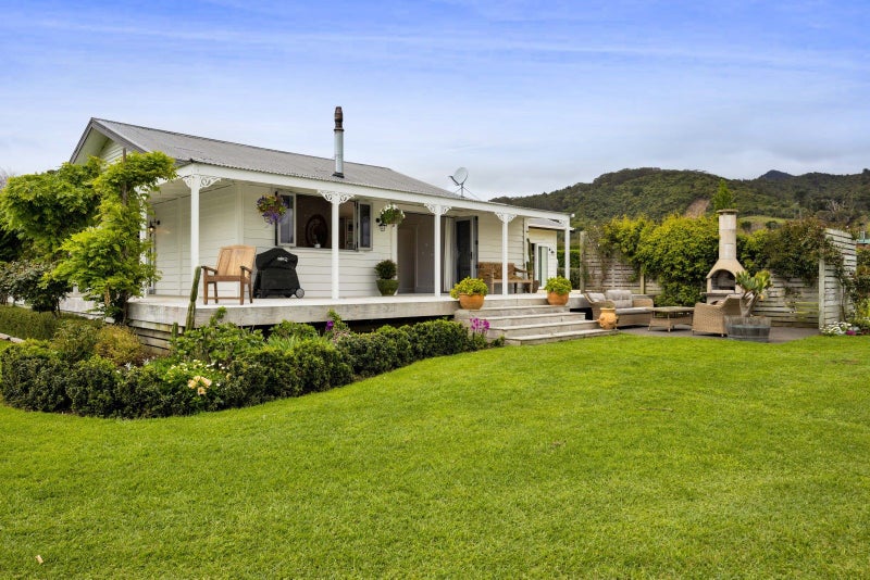 1305B South Road, Kaitake, New Plymouth - Carousel 1