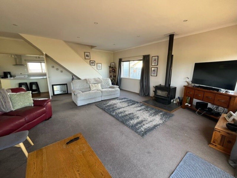 7 Carter Crescent, Foxton Beach, Foxton - Carousel 2