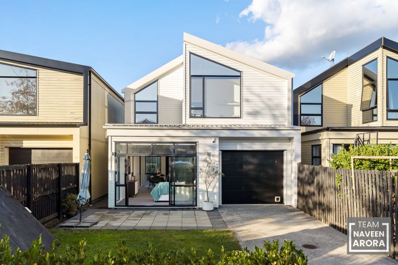 64 Battalion DR, Papakura, Papakura - Carousel 1