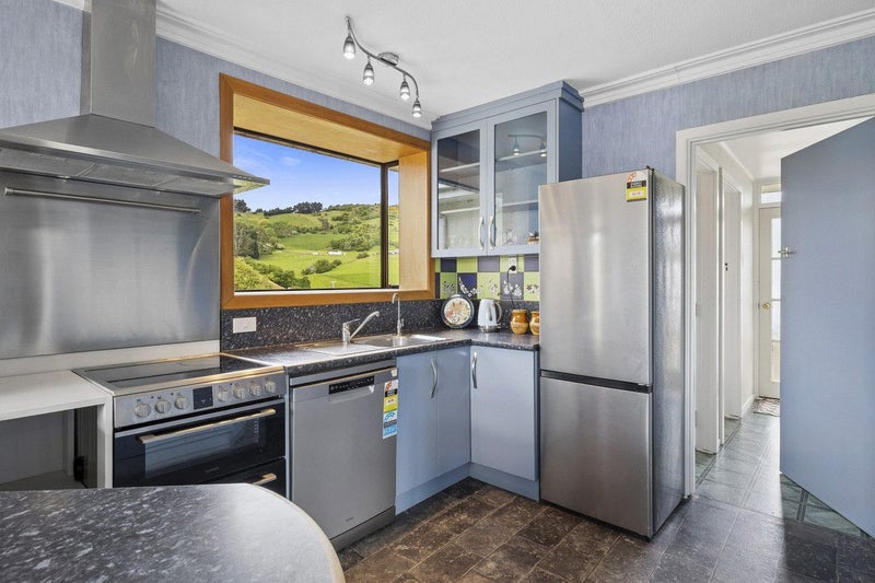 10 Weir Street, Green Island, Dunedin - Carousel 2