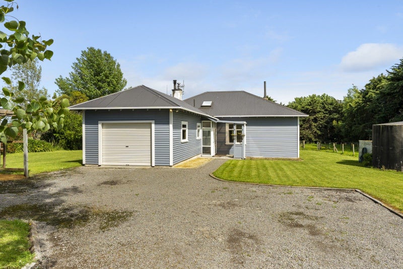 1926 Makino Road, Feilding - Carousel 2